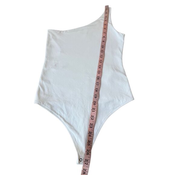 Abercrombie & Fitch Soft Collection White One Shoulder Bodysuit Size M - Picture 8 of 9